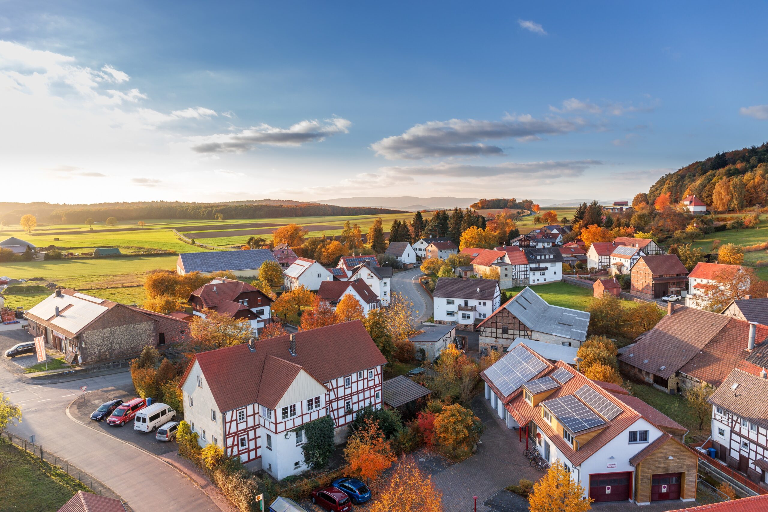 How to Compare Equity and Real Estate as Investment Options?