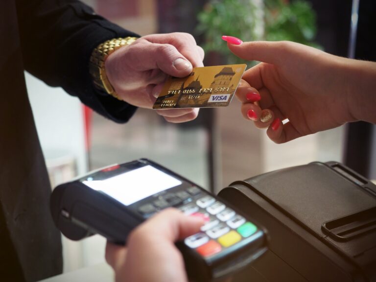Benefits and Challenges of Using a Credit Card